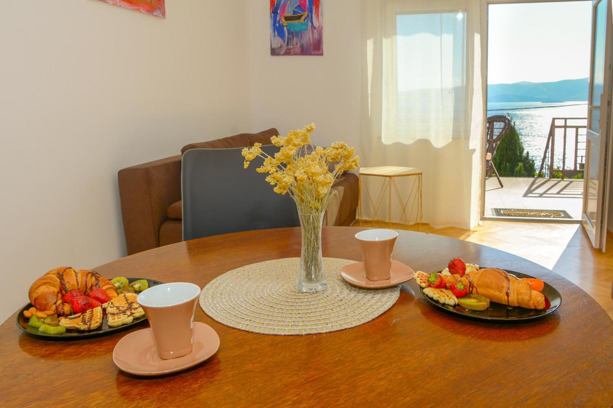 Apartmani Krijesnica Сень Екстер'єр фото