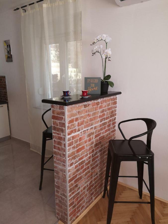 Apartmani Krijesnica Сень Екстер'єр фото